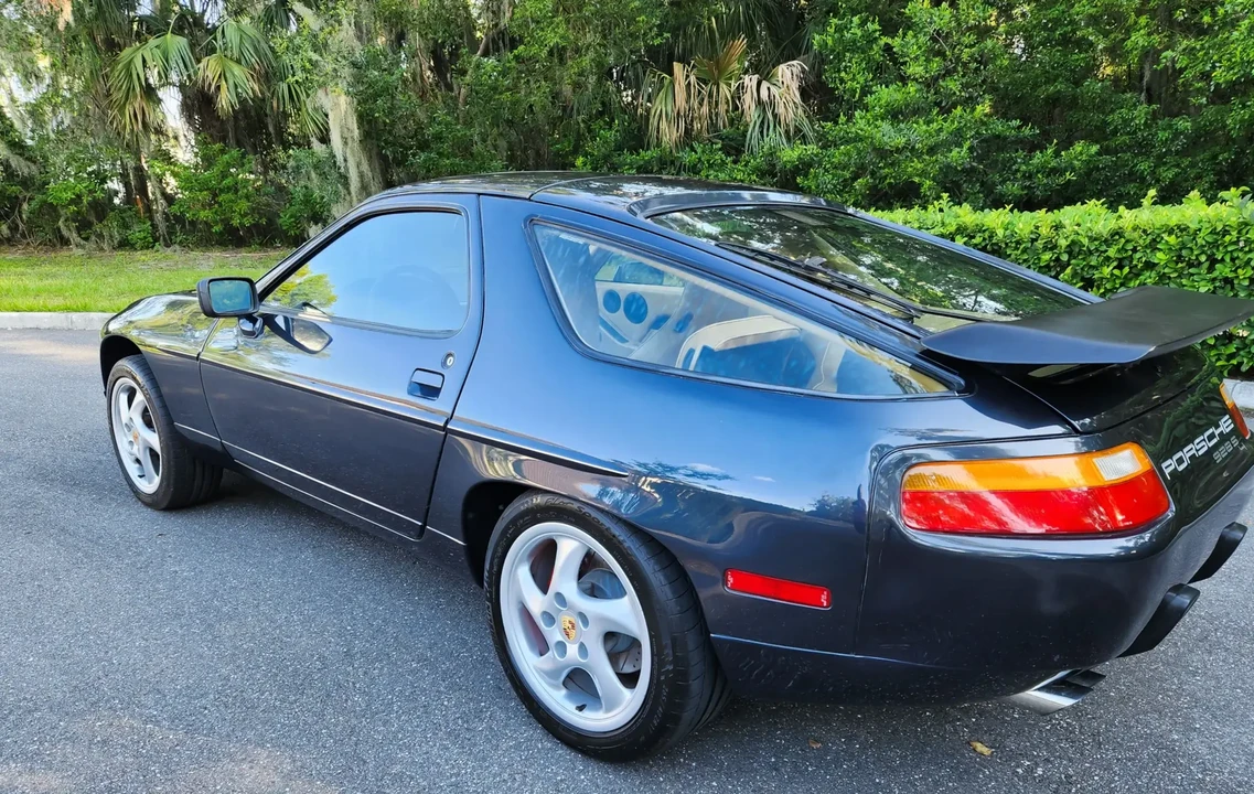 1987 Porsche 928 S4 - Image 6 of 6