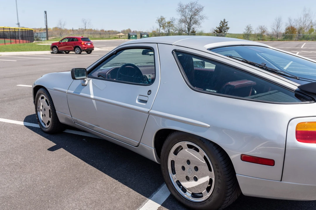 1987 Porsche 928 S4 - Image 10 of 31