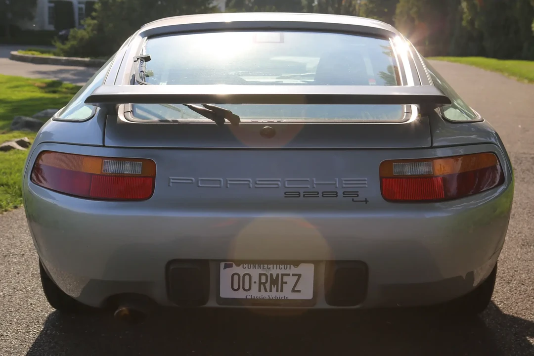 1987 Porsche 928 S4 - Image 6 of 6