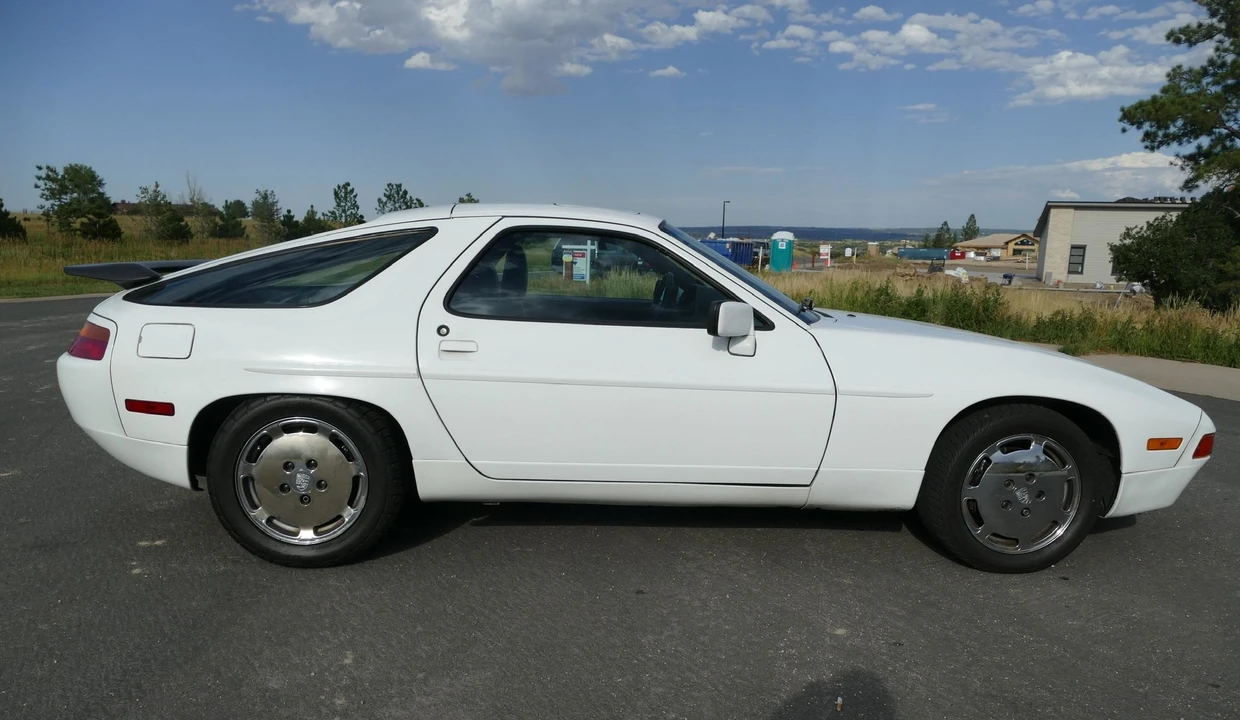 1987 Porsche 928 S4 - Image 5 of 31