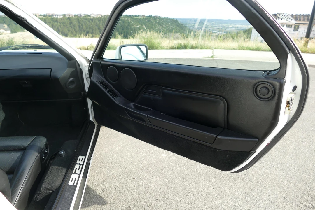 1987 Porsche 928 S4 - Image 29 of 31