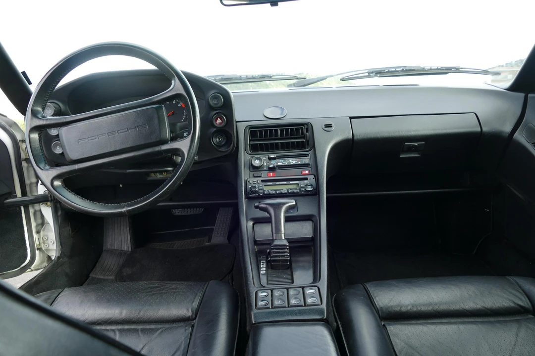 1987 Porsche 928 S4 - Image 19 of 31