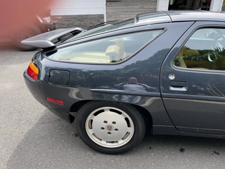 1987 Porsche 928 S4 - Image 15 of 31