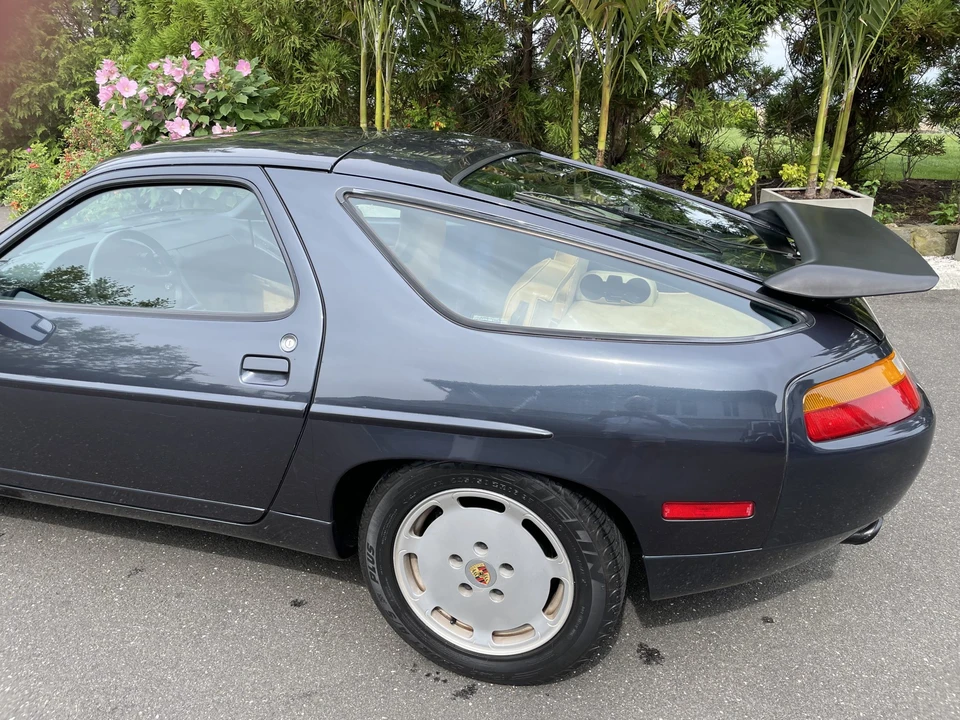 1987 Porsche 928 S4 - Image 16 of 31