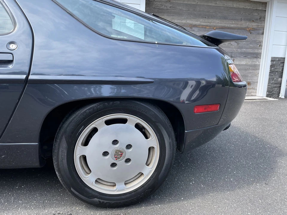 1987 Porsche 928 S4 - Image 19 of 31