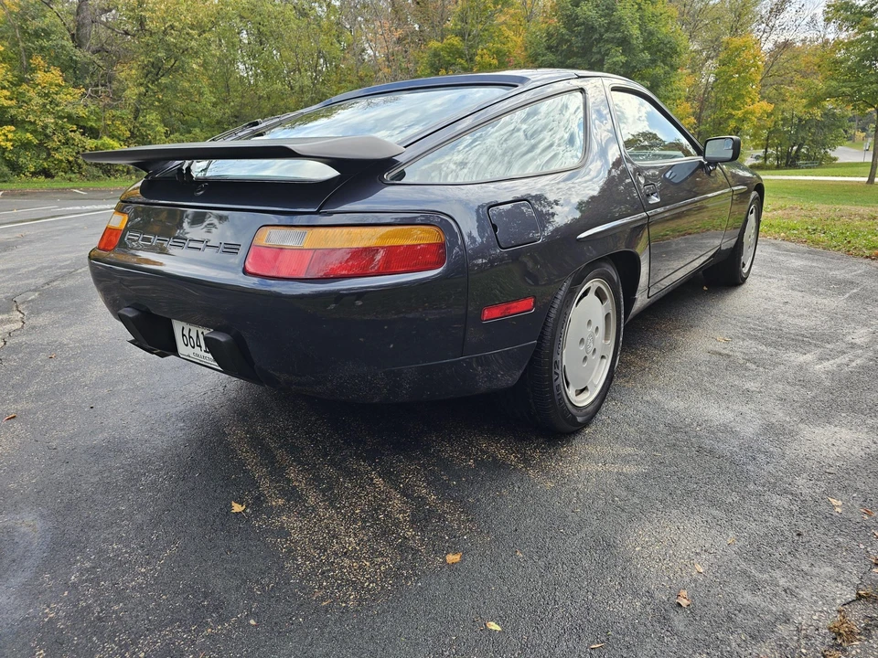 1987 Porsche 928 S4 - Image 11 of 31