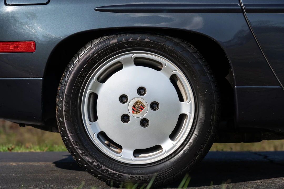 1987 Porsche 928 S4 - Image 27 of 31