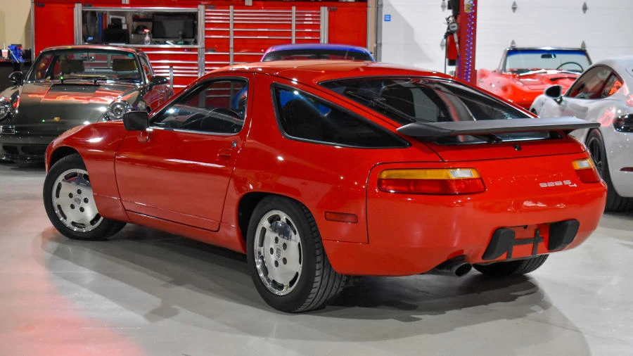 1987 Porsche 928 S4 - Image 7 of 17