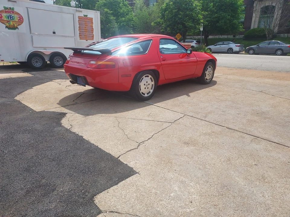1987 Porsche 928 S4 - Image 6 of 31