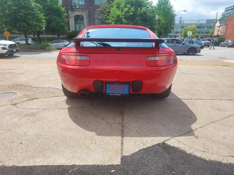 1987 Porsche 928 S4 - Image 7 of 31