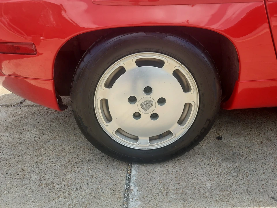 1987 Porsche 928 S4 - Image 13 of 31