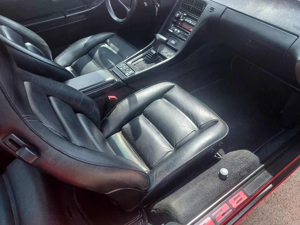 1987 Porsche 928 S4 - Image 19 of 31