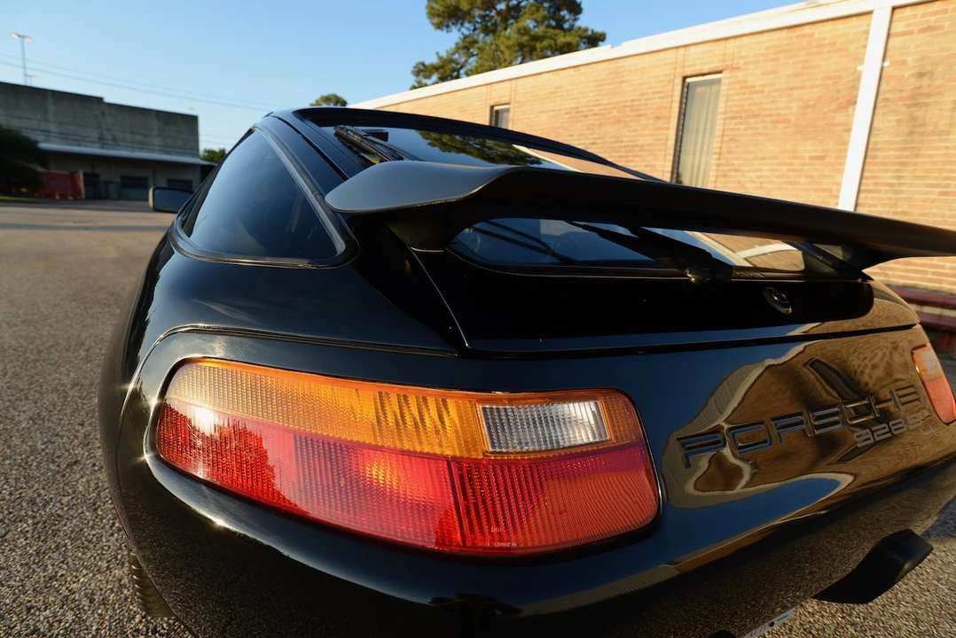 1987 Porsche 928 S4 - Image 30 of 31