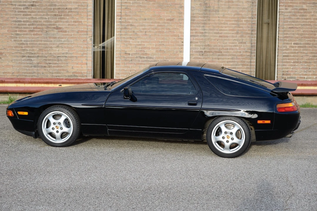1987 Porsche 928 S4 - Image 7 of 31