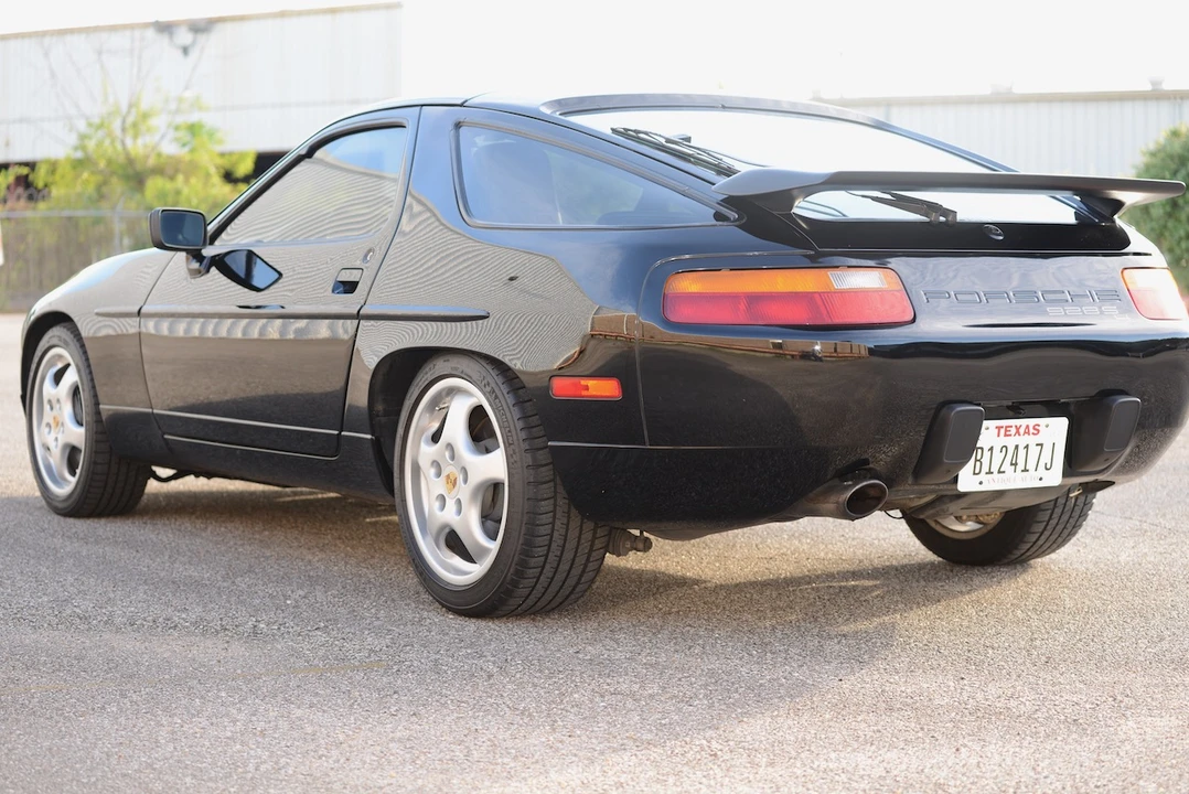 1987 Porsche 928 S4 - Image 11 of 31