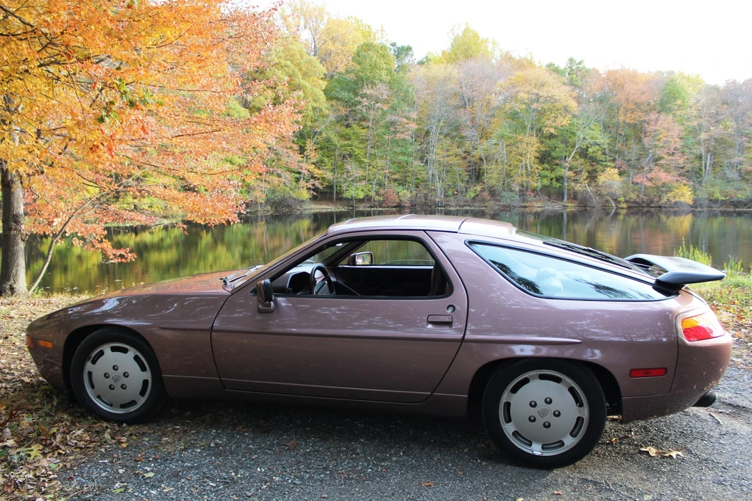 1987 Porsche 928 S4 - Image 7 of 31