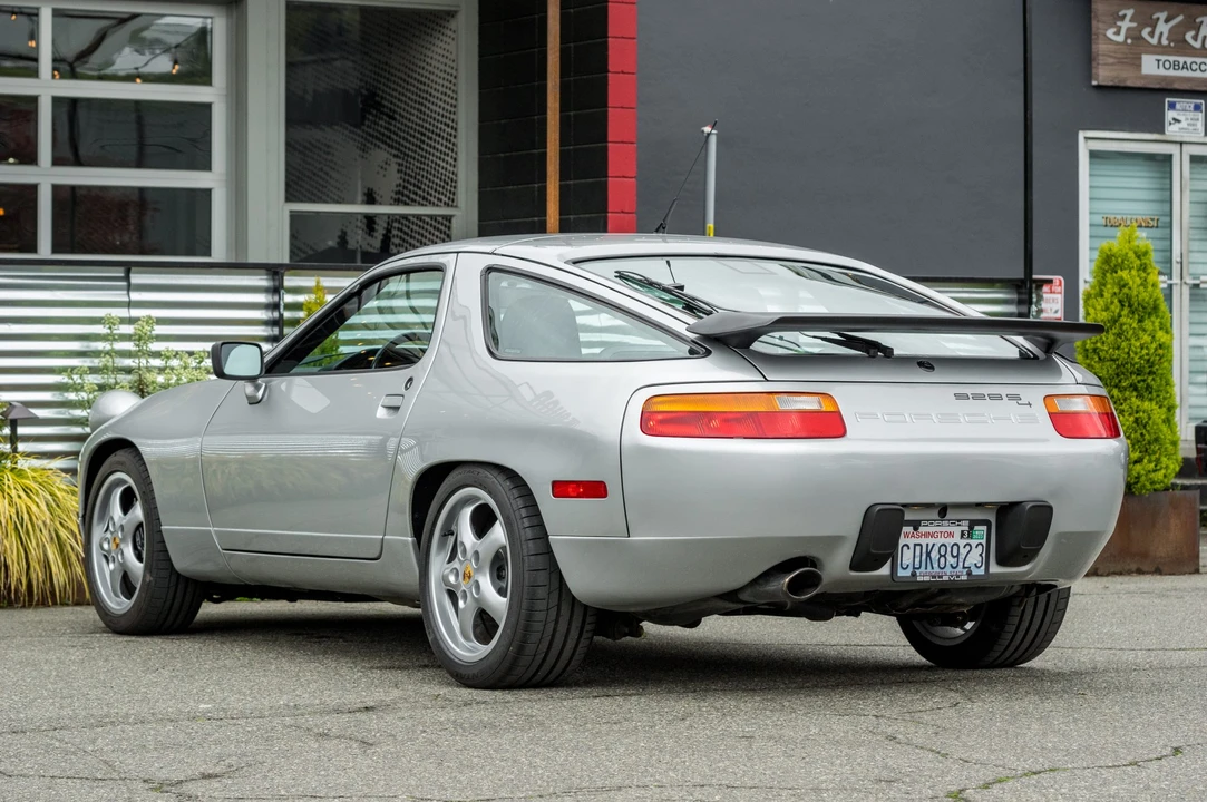 1987 Porsche 928 S4 - Image 9 of 31