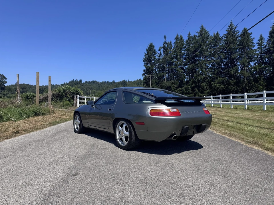 1987 Porsche 928 S4 - Image 16 of 31
