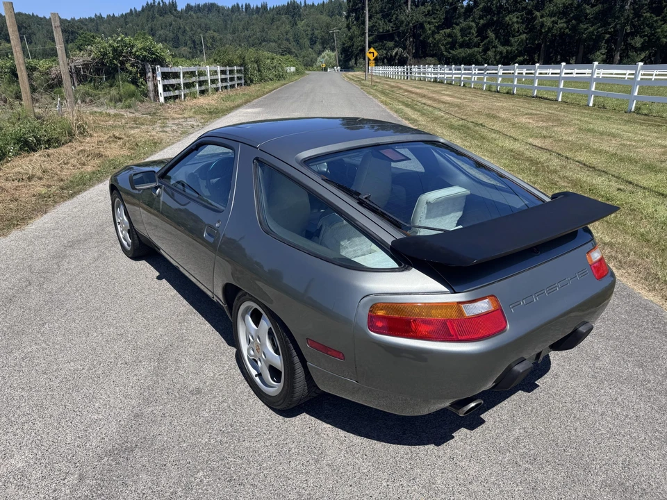 1987 Porsche 928 S4 - Image 17 of 31