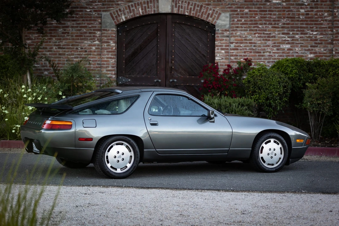 1987 Porsche 928 S4 - Image 24 of 31