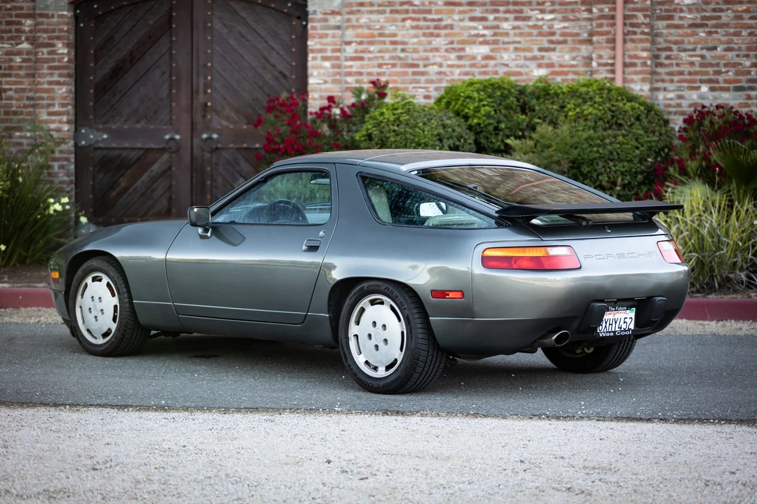 1987 Porsche 928 S4 - Image 12 of 31