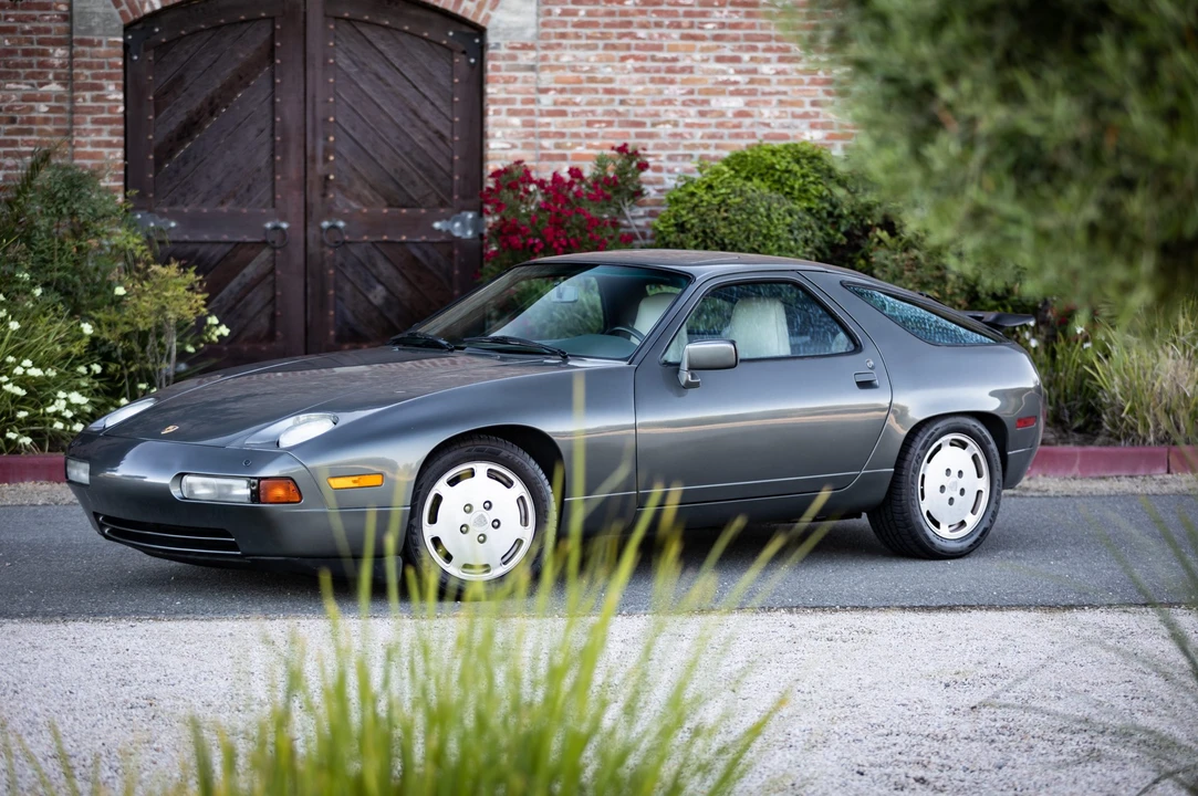 1987 Porsche 928 S4 - Image 7 of 31