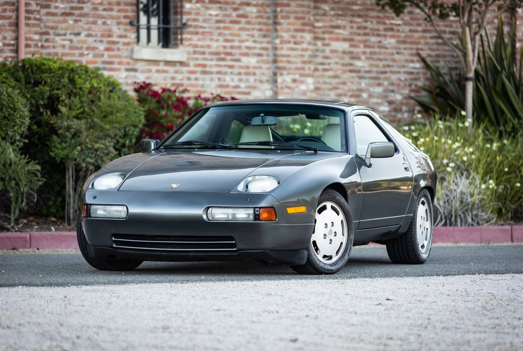 1987 Porsche 928 S4 - Image 2 of 31