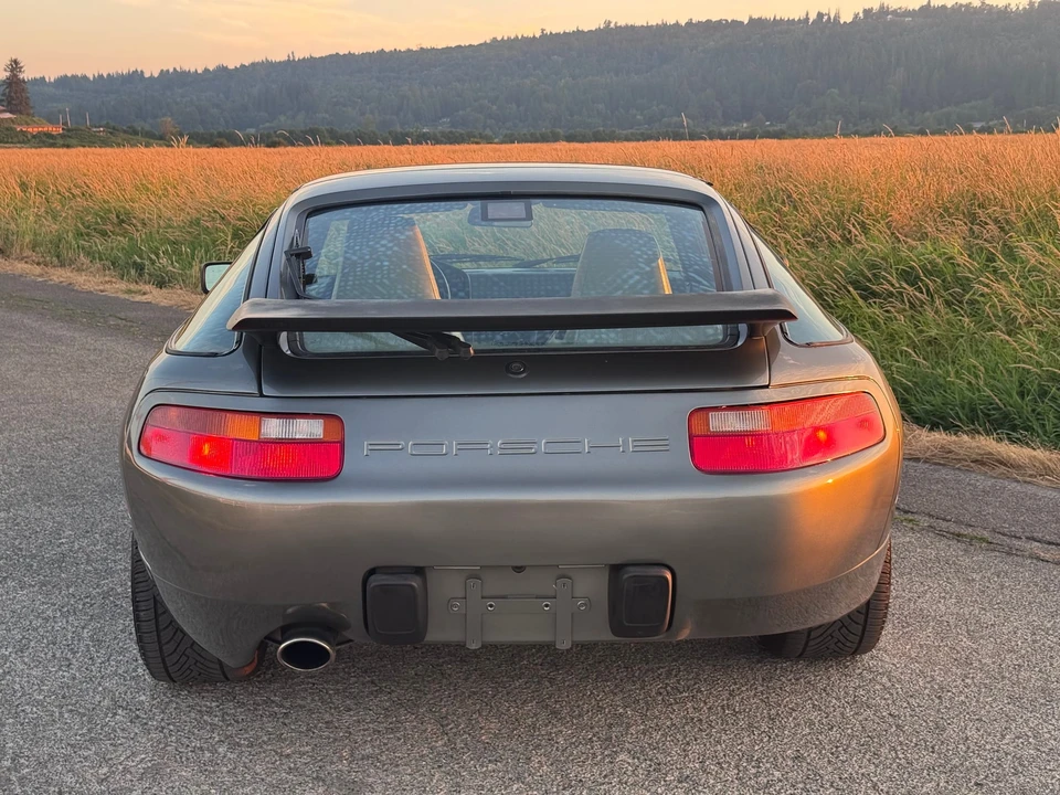 1987 Porsche 928 S4 - Image 13 of 31