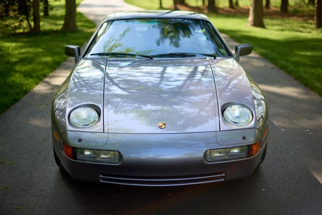 1987 Porsche 928 S4 - Image 8 of 31