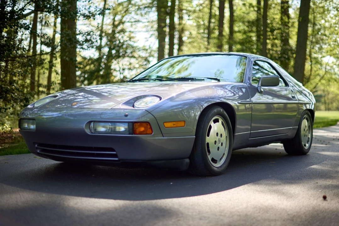 1987 Porsche 928 S4 - Image 2 of 31