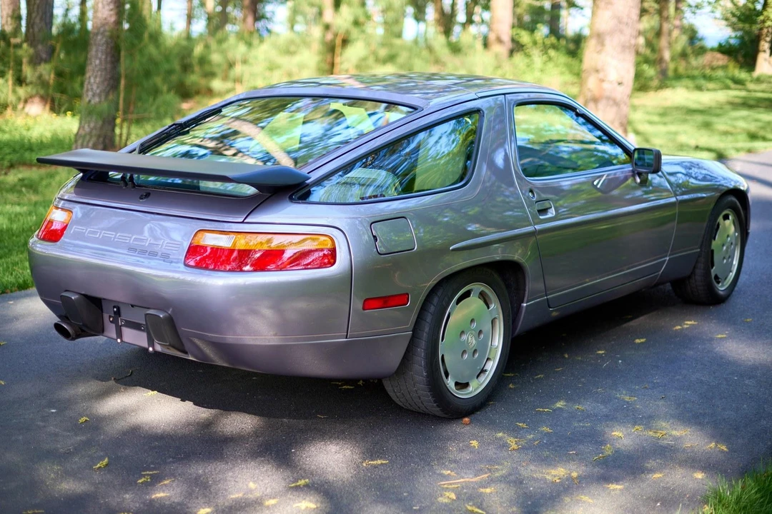 1987 Porsche 928 S4 - Image 14 of 31