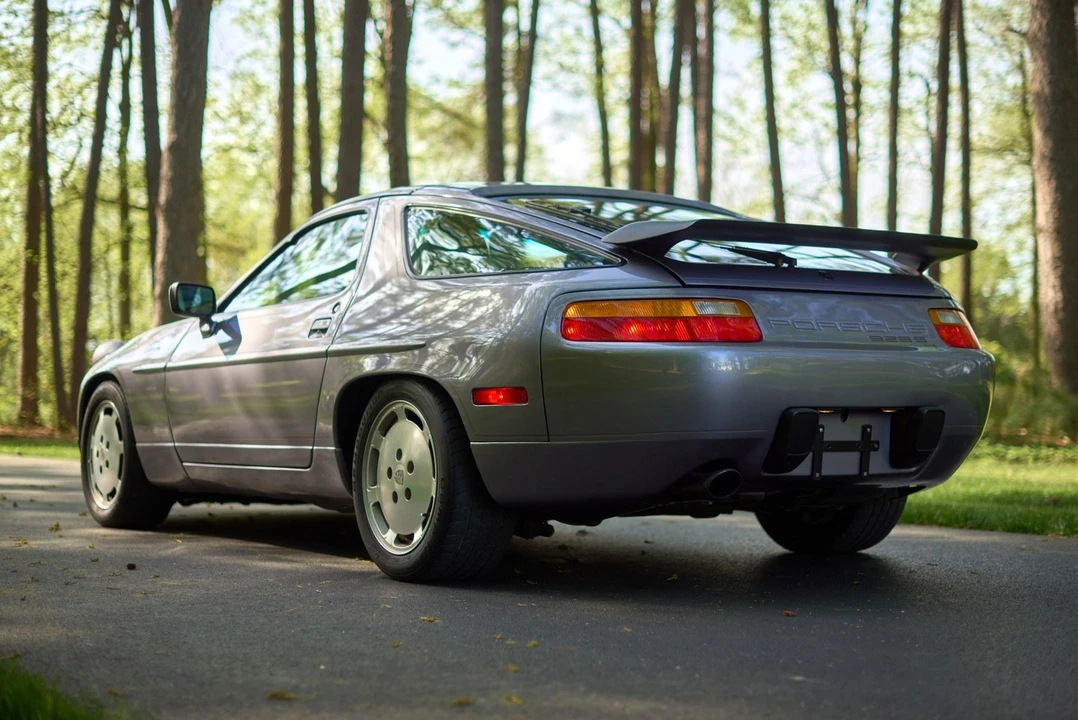 1987 Porsche 928 S4 - Image 20 of 31