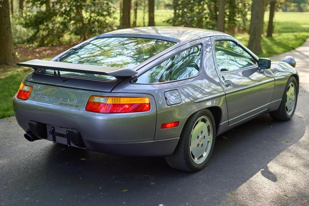 1987 Porsche 928 S4 - Image 11 of 31