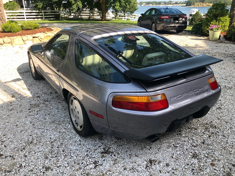 1987 Porsche 928 S4 - Image 7 of 31
