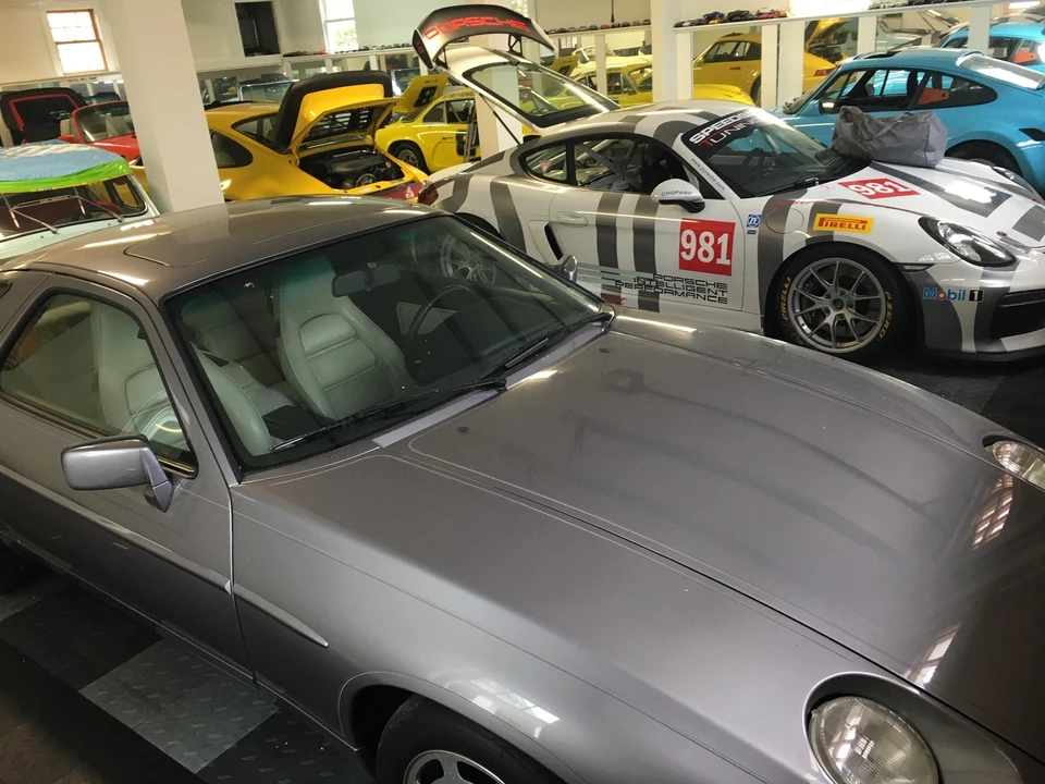 1987 Porsche 928 S4 - Image 13 of 31