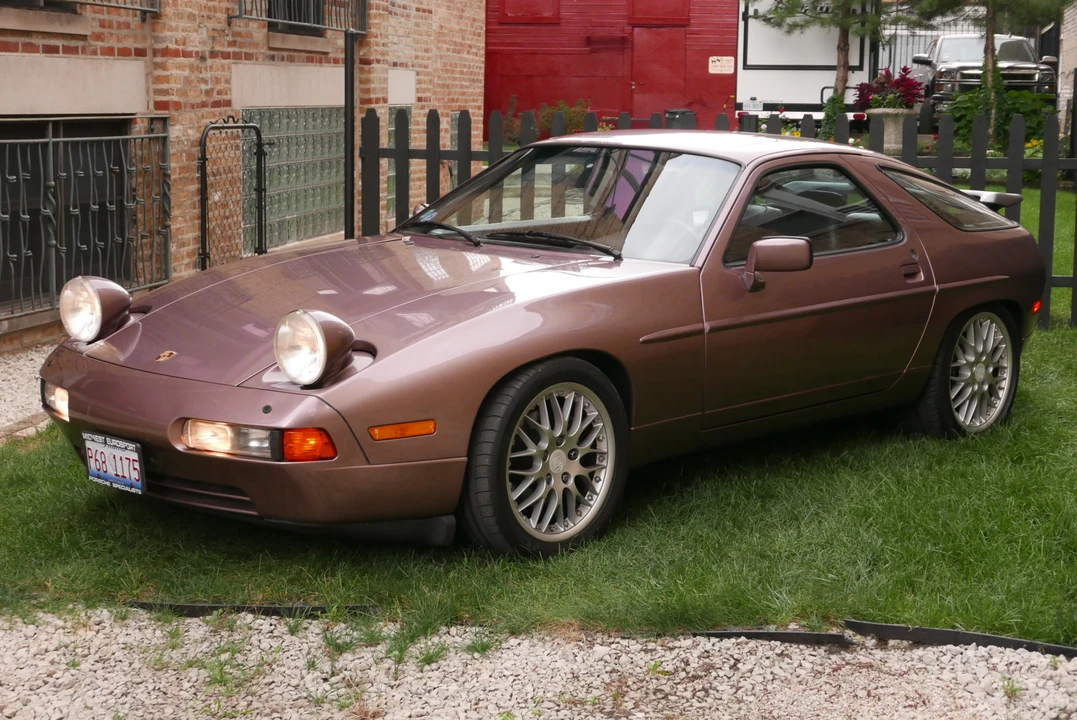 1987 Porsche 928 S4 - Image 18 of 31