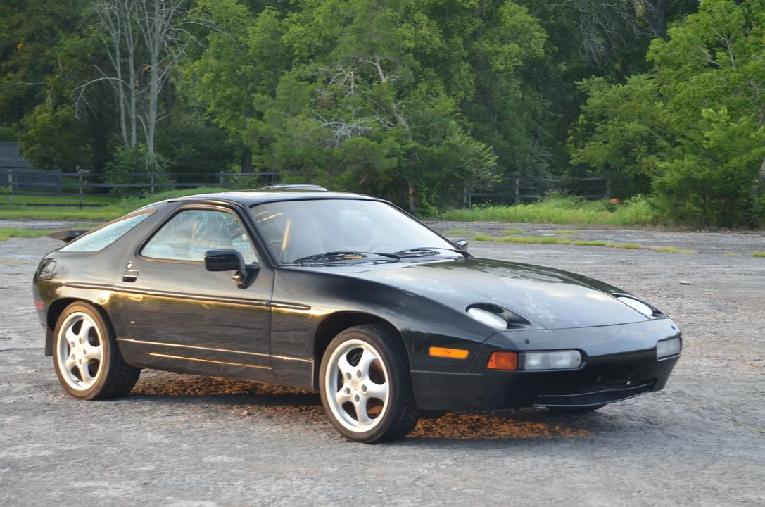 1987 Porsche 928 S4 - Image 2 of 31