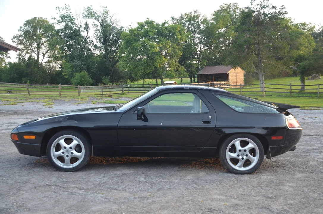 1987 Porsche 928 S4 - Image 7 of 31