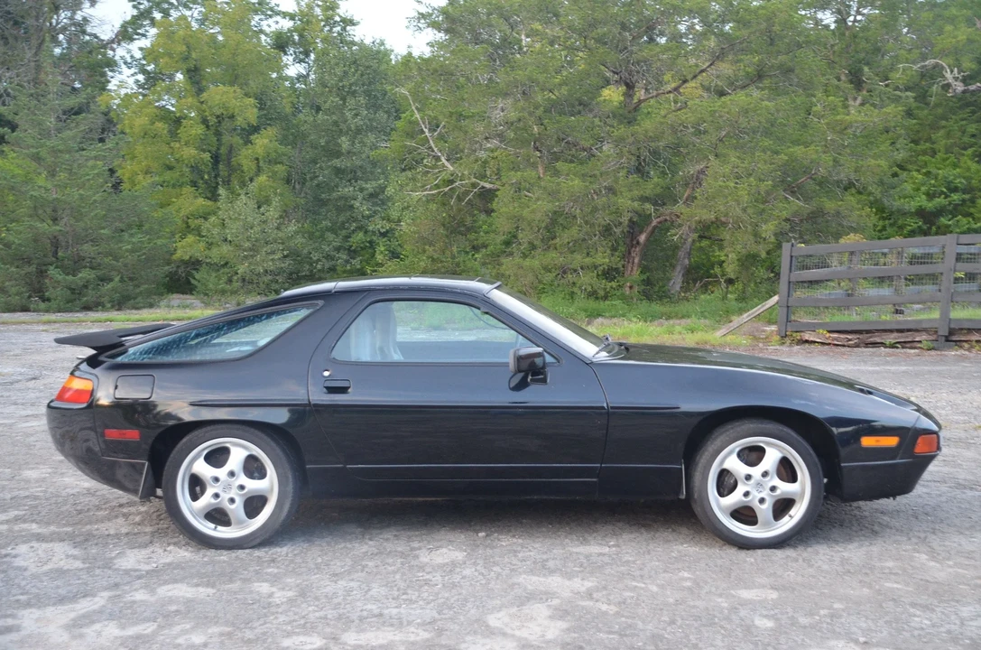 1987 Porsche 928 S4 - Image 21 of 31