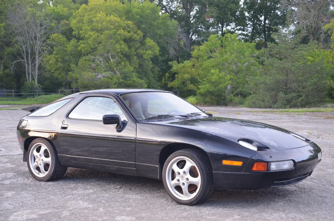 1987 Porsche 928 S4 - Image 10 of 31
