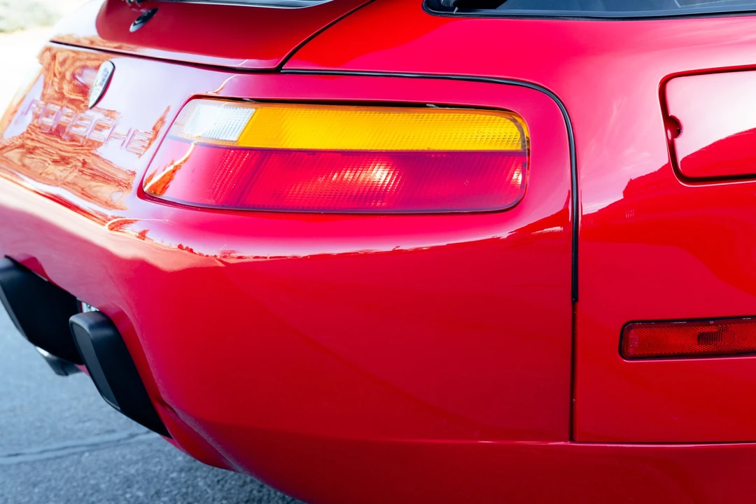 1987 Porsche 928 S4 - Image 19 of 31