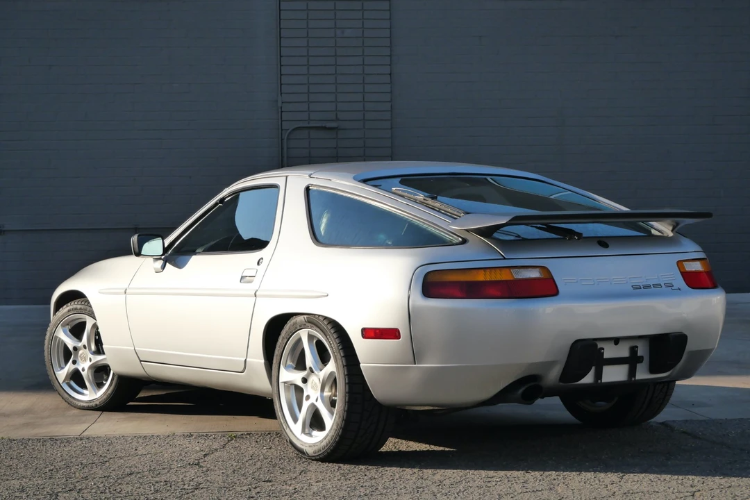 1987 Porsche 928 S4 - Image 12 of 31