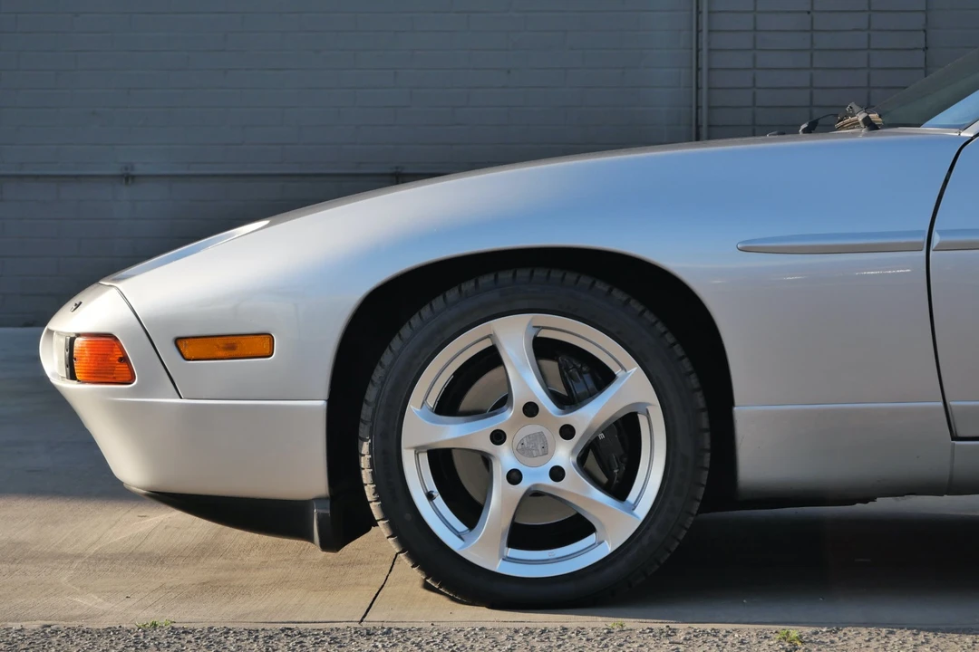 1987 Porsche 928 S4 - Image 26 of 31