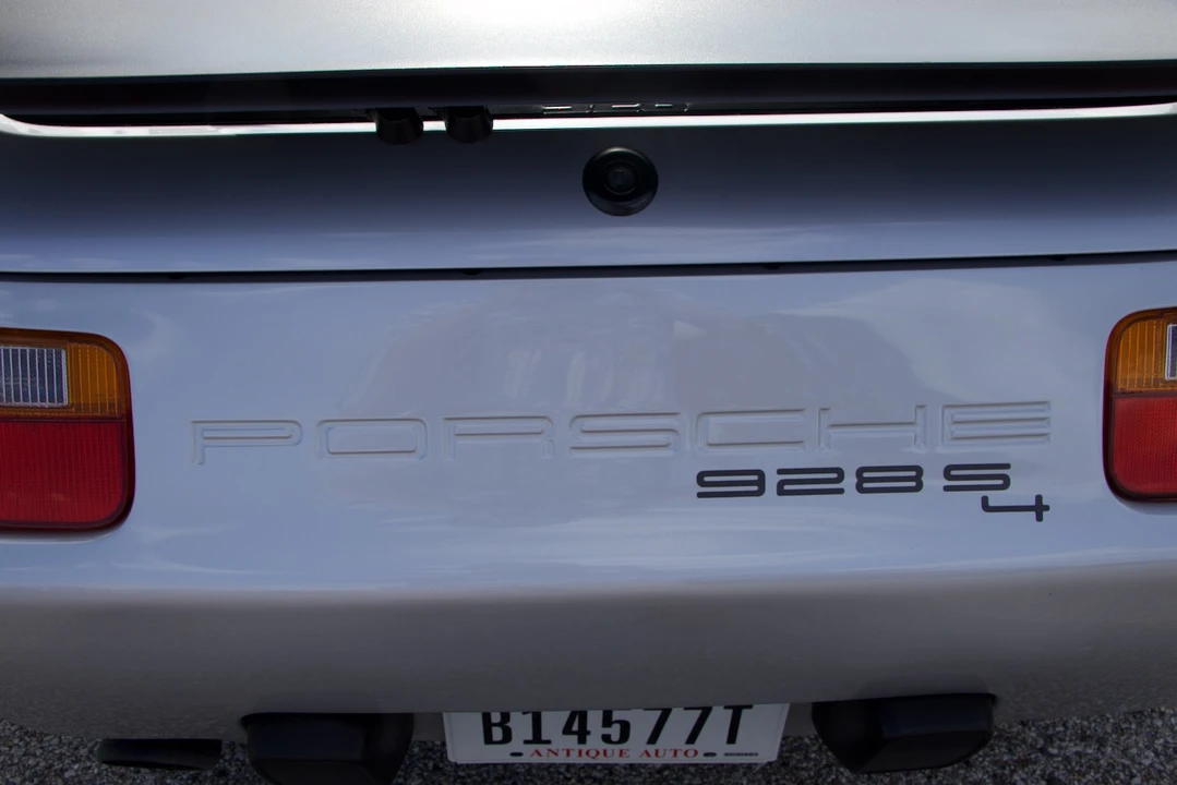 1987 Porsche 928 S4 - Image 30 of 31