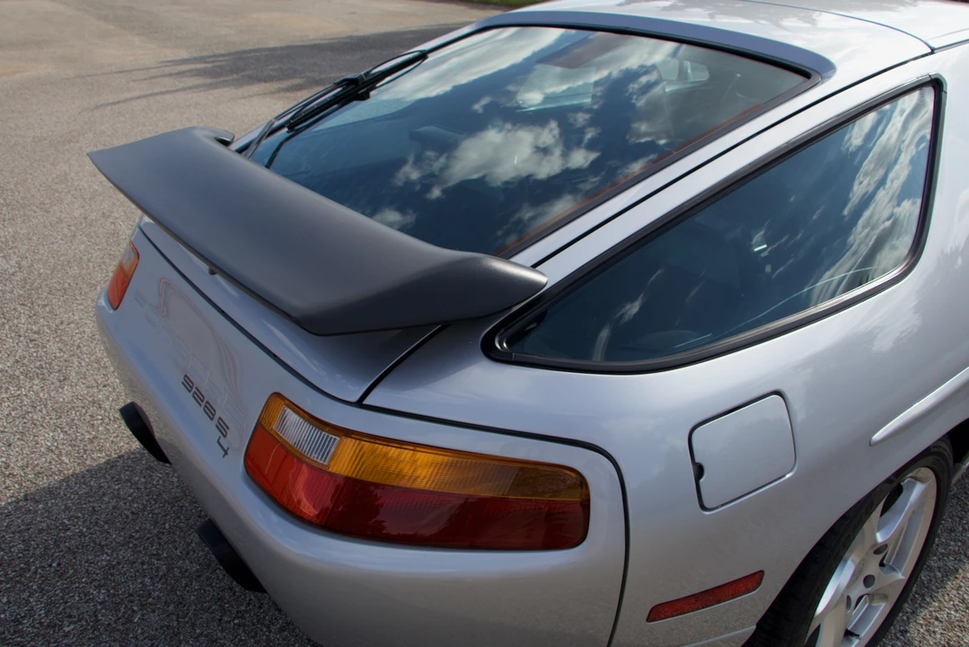 1987 Porsche 928 S4 - Image 29 of 31