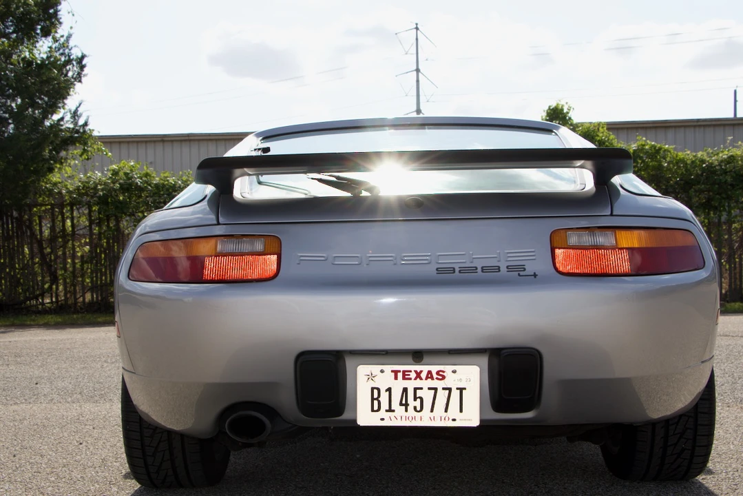 1987 Porsche 928 S4 - Image 16 of 31