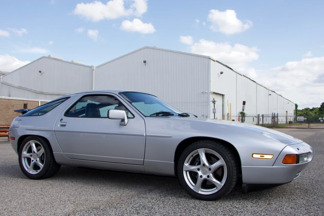 1987 Porsche 928 S4 - Image 11 of 31