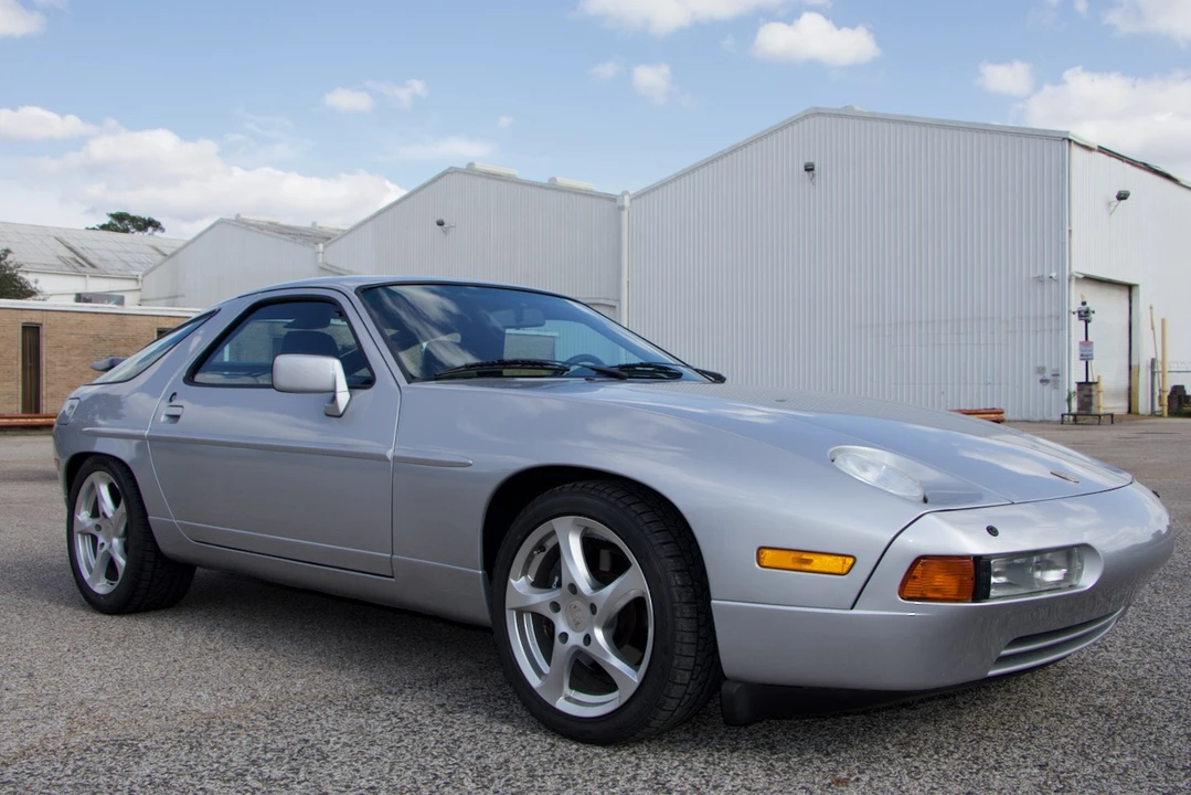 1987 Porsche 928 S4 - Image 10 of 31