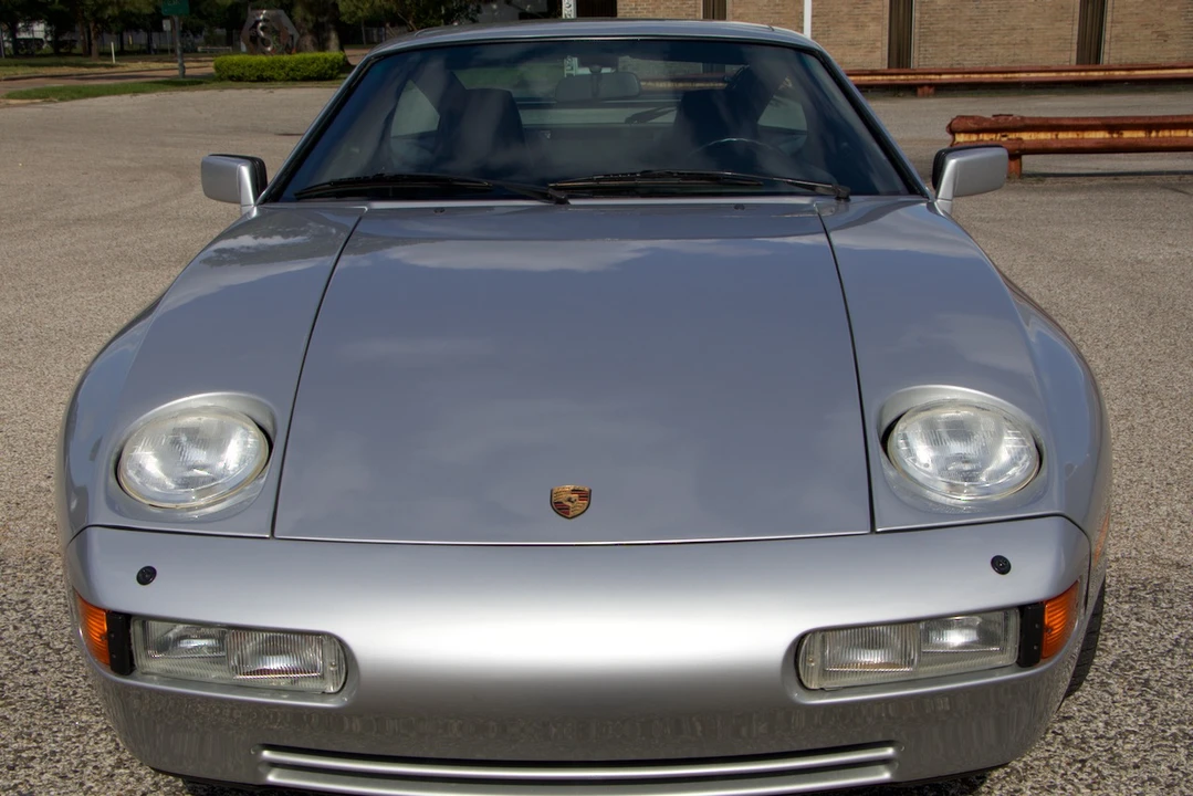 1987 Porsche 928 S4 - Image 7 of 31