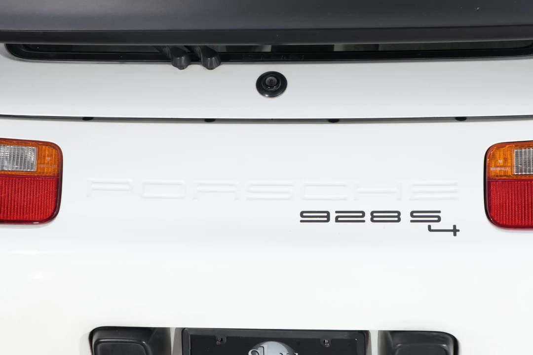1987 Porsche 928 S4 - Image 17 of 31
